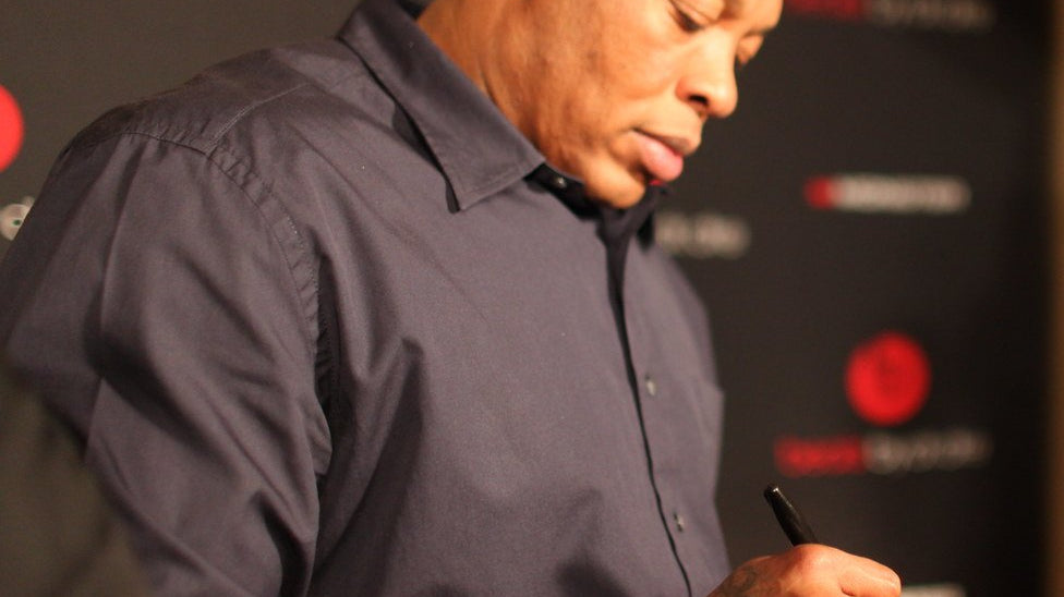 Dr. Dre Gloats Over Lakers Win, Rick Ross Shakes His Head - HipHopBling