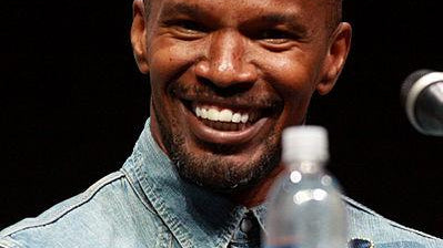 Jamie Foxx Publicly Denounces Kanye's 2020 Presidential Bid Among Controversy - HipHopBling
