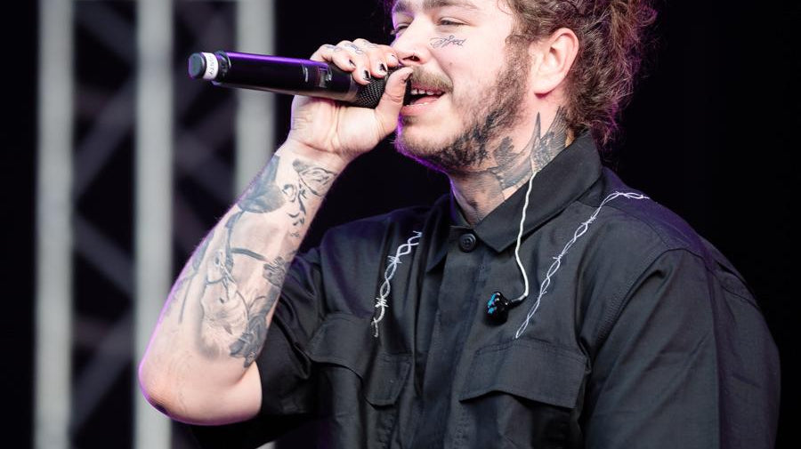 Post Malone Fans Are Begging Him To Get Help - HipHopBling