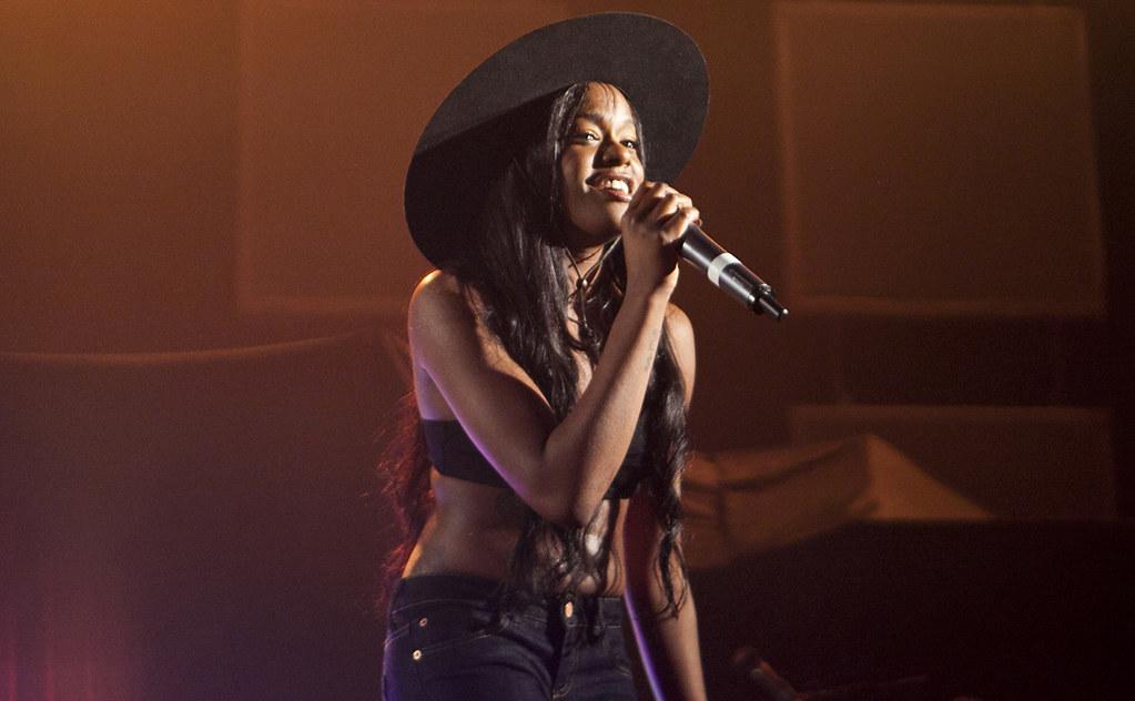 Azealia Banks Stirs Thirst, Posts Nude on Social Pages - HipHopBling