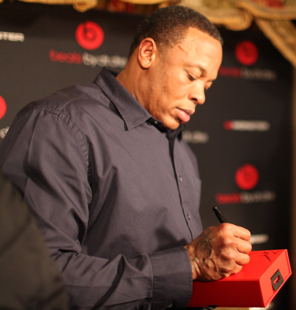 Dr. Dre Gloats Over Lakers Win, Rick Ross Shakes His Head - HipHopBling