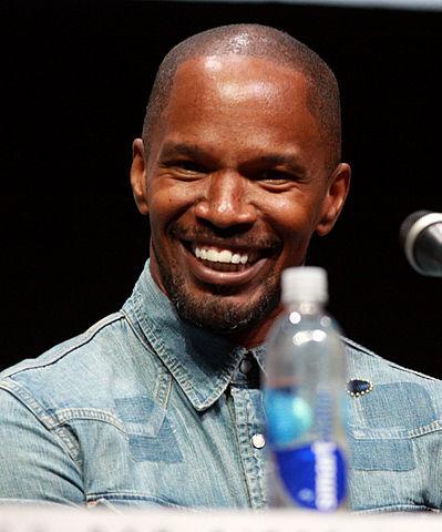 Jamie Foxx Publicly Denounces Kanye's 2020 Presidential Bid Among Controversy - HipHopBling