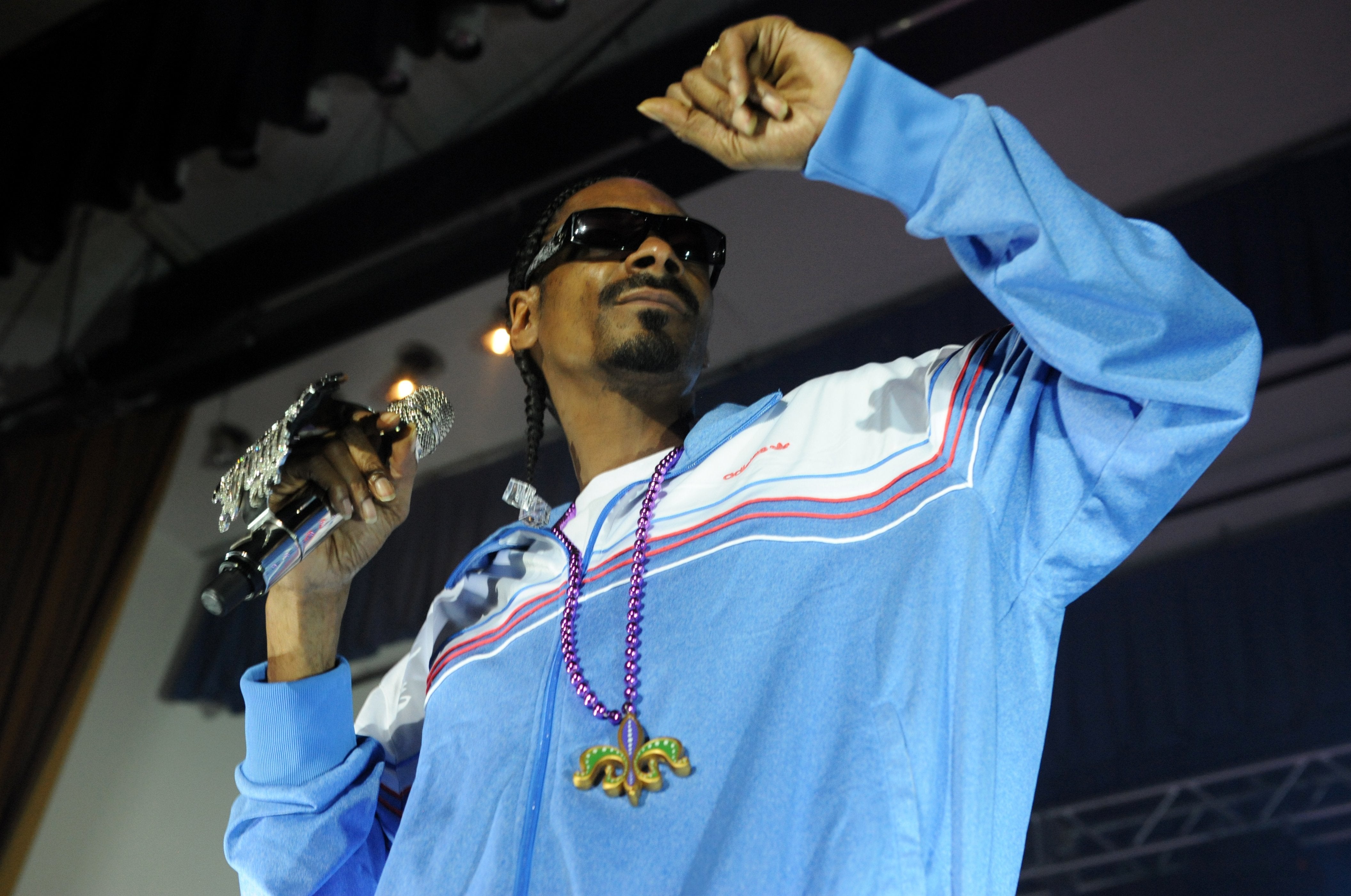 Snoop Dogg Shows Love, Wishes 2Pac A Happy 49th Birthday - HipHopBling